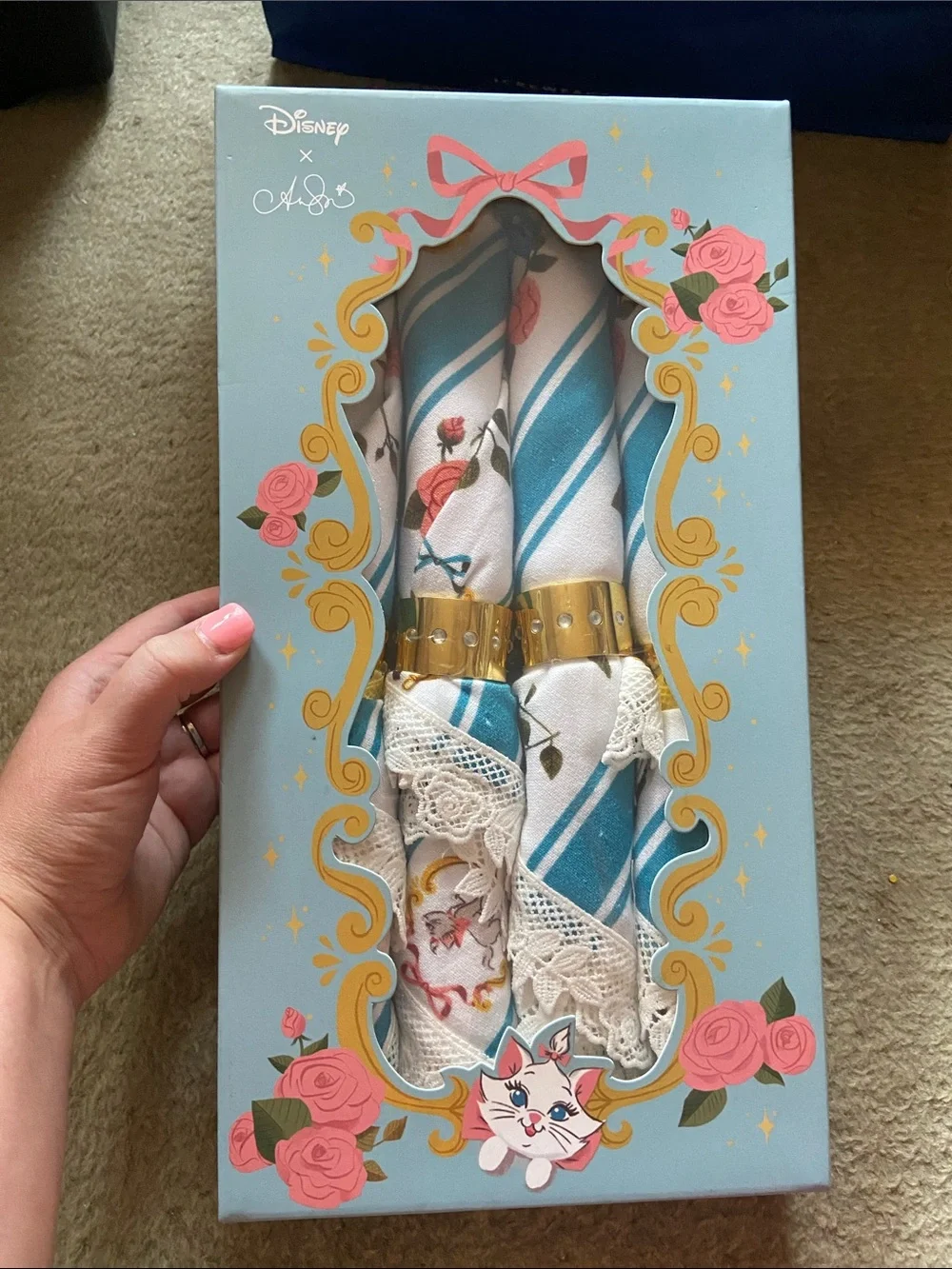 Disneys Marie from Aristocats napkins
